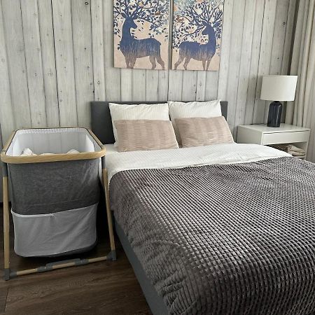 Apartament Mały Kwadrat Tychy Zewnętrze zdjęcie