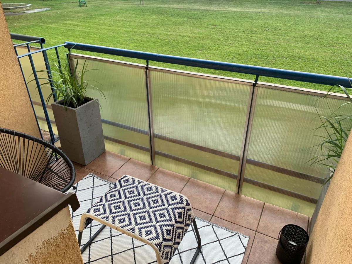 Apartament Mały Kwadrat Tychy Zewnętrze zdjęcie