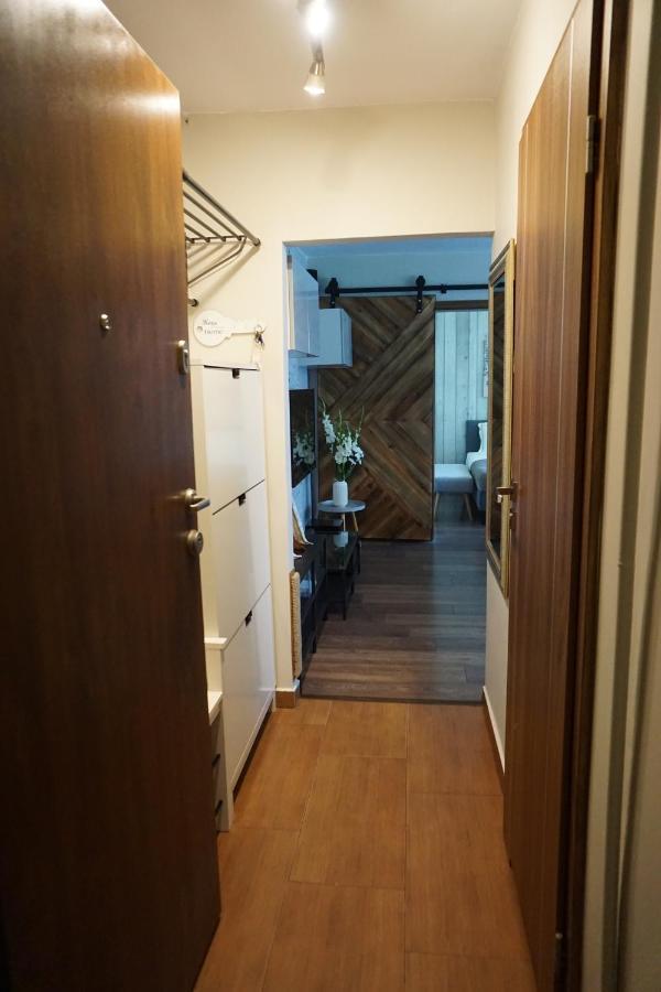 Apartament Mały Kwadrat Tychy Zewnętrze zdjęcie