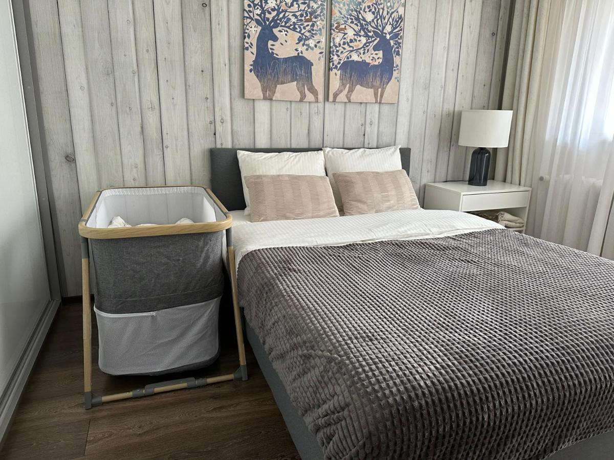 Apartament Mały Kwadrat Tychy Zewnętrze zdjęcie
